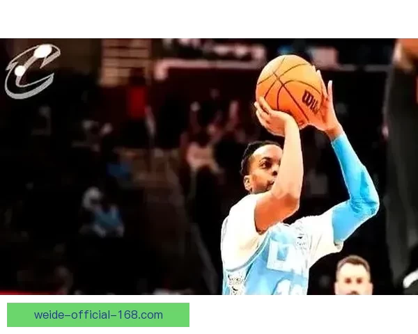 克莱四分钟狂砍十四分直言马刺替补别紧张我们在摆烂